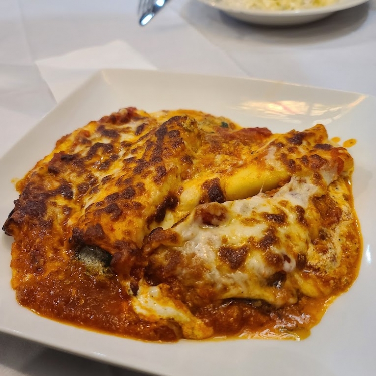 * Amorè Italian Restaurant